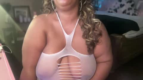 Southern Peach online show from October 8, 3:37 am