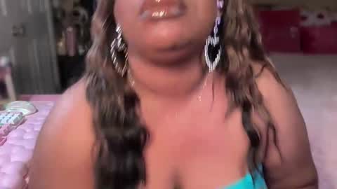 Southern Peach online show from April 5, 5:10 pm