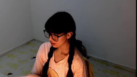 Meg4n Miauuuu online show from May 27, 2:03 pm