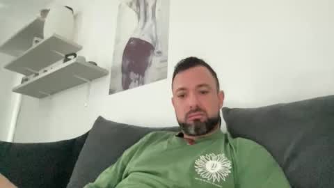 mega1185264 online show from February 1, 8:35 am