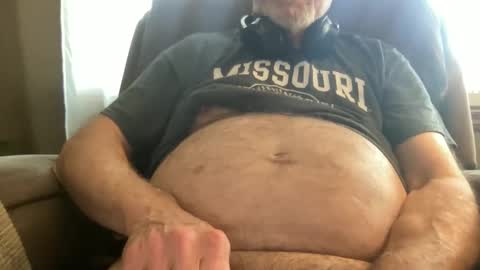 Snapshot of megabigkahuna chatting on December 8, 9:08 pm whatever you want it to be online show from December 8, 9:08 pm