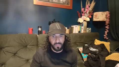 Snapshot of megan2525 chatting on April 27, 8:51 pm megan2525 online show from April 27, 8:51 pm