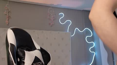 Megan  online show from January 19, 3:43 am