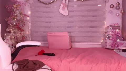megan akbar online show from December 7, 3:19 pm