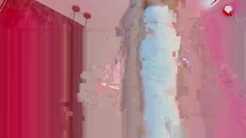 Snapshot of megan_and_clohe chatting on May 1, 6:23 pm M E G A N online show from May 1, 6:23 pm