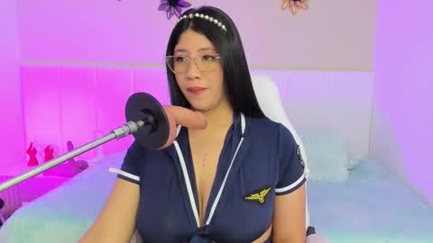 Snapshot of megan_bigboobs3 chatting on October 31, 10:27 am Megan online show from October 31, 10:27 am