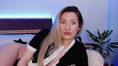 Megan Blazee  online show from February 21, 8:27 pm