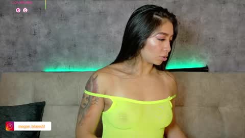 Megan Bluee online show from April 16, 11:40 pm