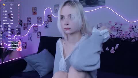 Megan and Anna online show from December 19, 7:10 pm