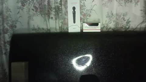 Megan and sophi online show from December 14, 5:51 am