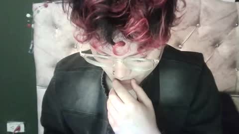 Megan and sophi online show from January 13, 5:12 am