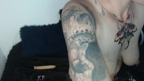 Megan and sophi online show from September 18, 2:02 am