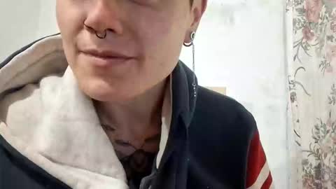 Megan and sophi online show from October 4, 6:55 am