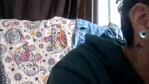 Megan and sophi online show from October 19, 5:30 am