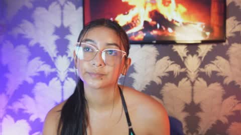Snapshot of megan_cruzgb chatting on January 15, 1:56 am Carolina Paez online show from January 15, 1:56 am