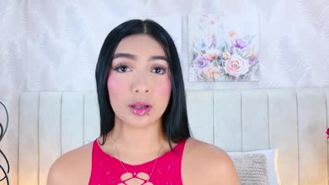 Snapshot of megan_cruzgb chatting on April 20, 12:19 pm Carolina Paez online show from April 20, 12:19 pm