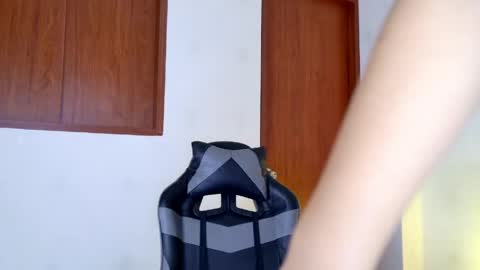 Snapshot of megan_cruzgb chatting on April 28, 12:21 pm Carolina Paez online show from April 28, 12:21 pm