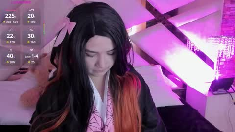     online show from October 31, 1:45 pm