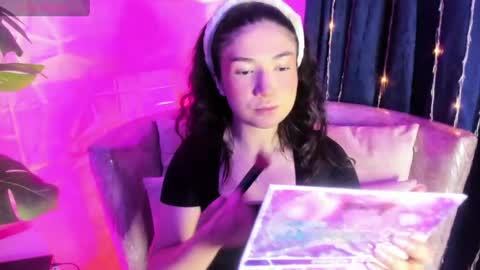     online show from April 17, 1:47 pm