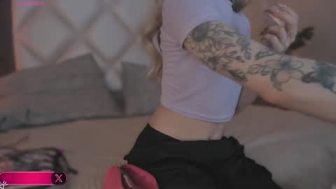 Megan online show from October 11, 12:04 pm