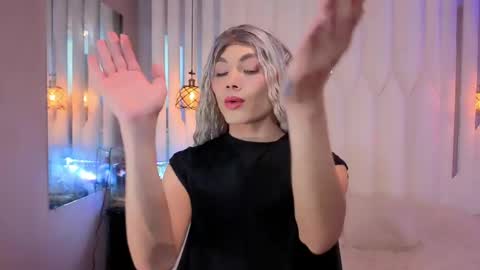Snapshot of megan_do_santos chatting on May 30, 7:55 pm megan do santos online show from May 30, 7:55 pm