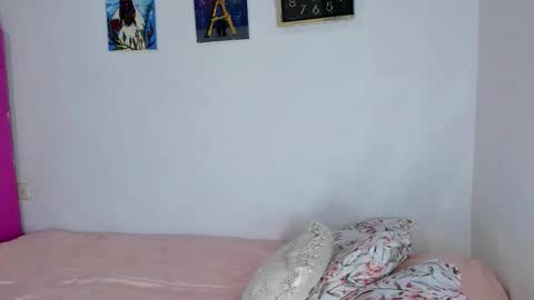 Snapshot of megan_doll2123 chatting on October 9, 1:36 am MEGAN DOLL online show from October 9, 1:36 am