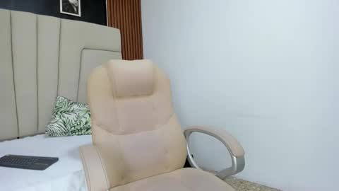 Megan online show from October 24, 3:25 am