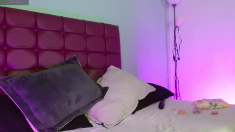 Valentina online show from March 27, 2:06 pm