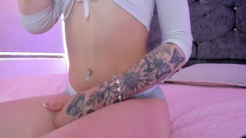 megan_morphy online show from April 14, 3:07 pm