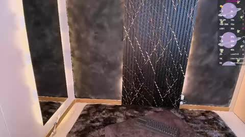 megan_raiin online show from April 13, 7:25 am