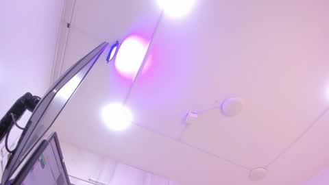 megan online show from December 17, 3:23 am