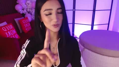 megan_saint online show from March 3, 4:24 pm