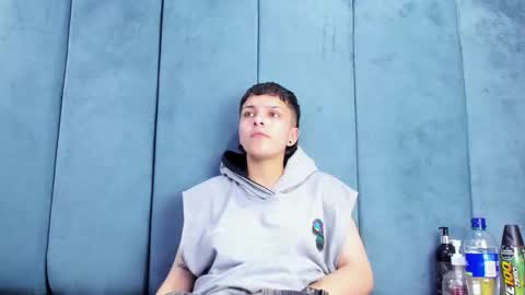 megan_thompsonn_ online show from February 27, 2:33 am