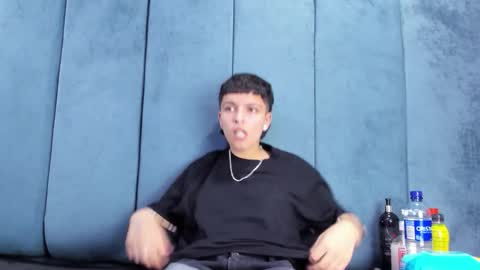 megan_thompsonn_ online show from March 15, 2:17 am