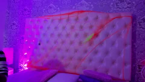 megan_tower online show from October 21, 7:25 pm