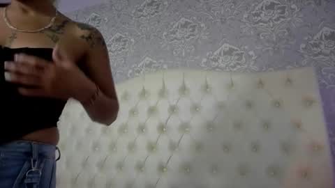Snapshot of megan_tower chatting on June 30, 7:26 pm megan_tower online show from June 30, 7:26 pm