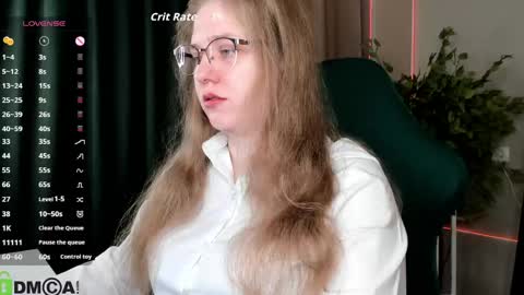 Snapshot of megan_violer chatting on May 4, 5:31 pm Megan Mon Fri 1600-2200pm Tue Wen Sat 0900-1600pm online show from May 4, 5:31 pm