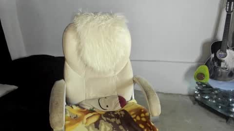 Snapshot of megan_waldman chatting on February 20, 12:08 am Megan online show from February 20, 12:08 am