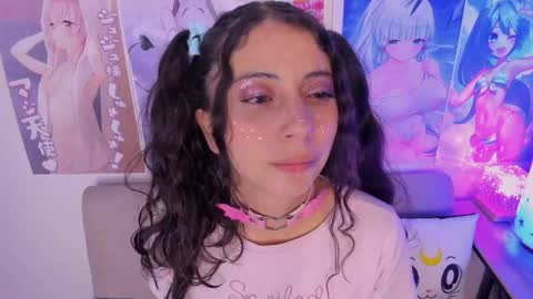 Snapshot of megan_yagami chatting on February 19, 8:33 am Megan online show from February 19, 8:33 am