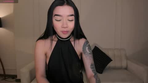 Snapshot of megancross1 chatting on November 14, 4:00 am Megan Cross online show from November 14, 4:00 am