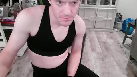 Snapshot of meganfitzy chatting on March 10, 1:45 am GlamTransGoddess online show from March 10, 1:45 am