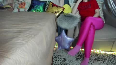 Nicki--------- Welcome to my Room online show from March 4, 6:29 pm