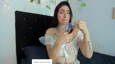 Snapshot of meganhofman chatting on June 1, 5:58 pm Megan Hofman online show from June 1, 5:58 pm