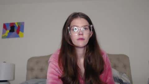 Snapshot of meganholly00 chatting on September 17, 8:21 pm Megan online show from September 17, 8:21 pm