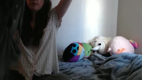 Snapshot of meganholly00 chatting on October 17, 5:04 pm Megan online show from October 17, 5:04 pm