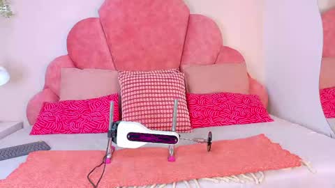 MEGAN online show from April 13, 1:22 am