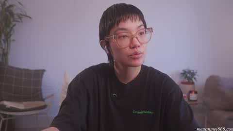Snapshot of meganmei666 chatting on April 18, 7:07 pm for more 3 online show from April 18, 7:07 pm