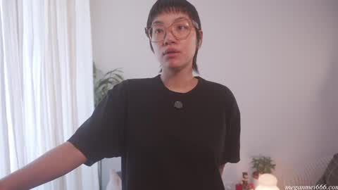 Snapshot of meganmei666 chatting on April 26, 6:05 pm for more 3 online show from April 26, 6:05 pm