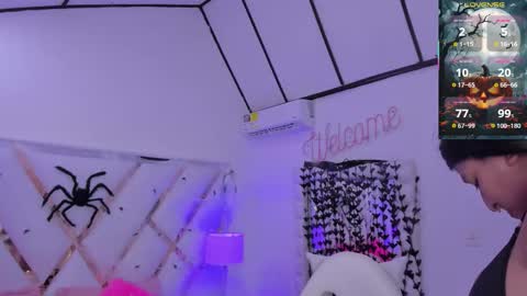 Snapshot of megann__up chatting on October 19, 7:58 pm Megan online show from October 19, 7:58 pm