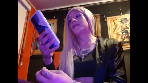 megannixx online show from October 7, 4:42 am